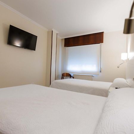 Hotel O Cruceiro Caldas De Reis Ngoại thất bức ảnh