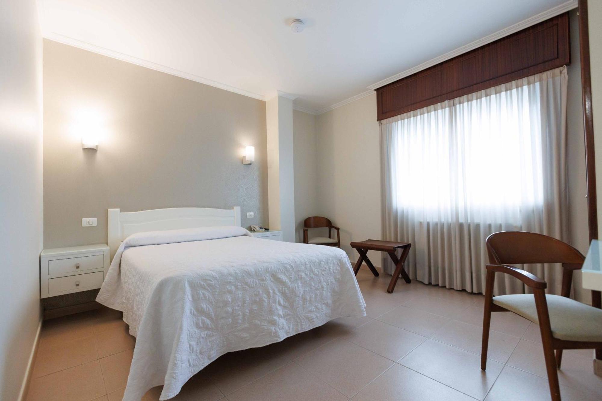 Hotel O Cruceiro Caldas De Reis Ngoại thất bức ảnh