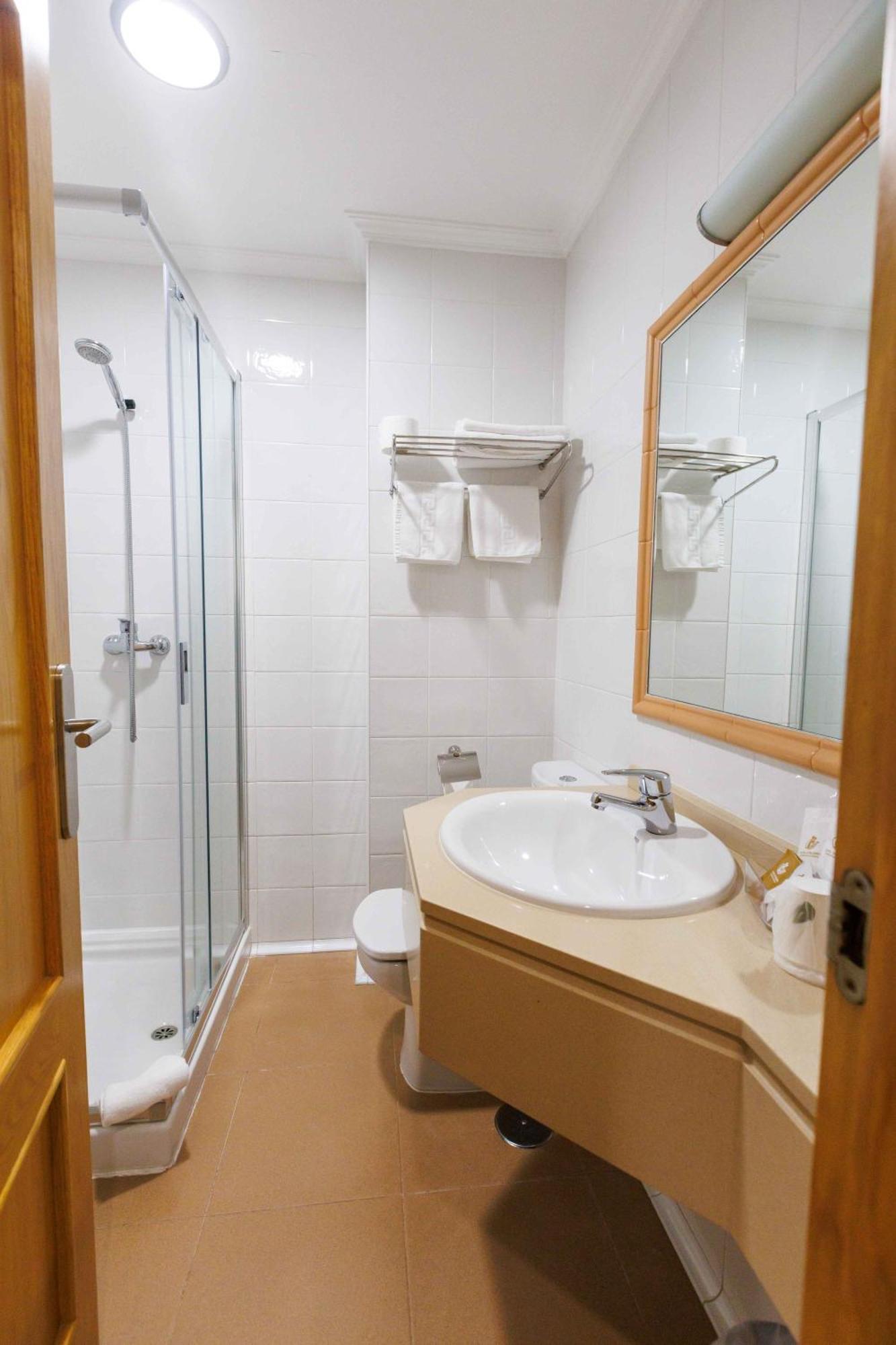 Hotel O Cruceiro Caldas De Reis Ngoại thất bức ảnh