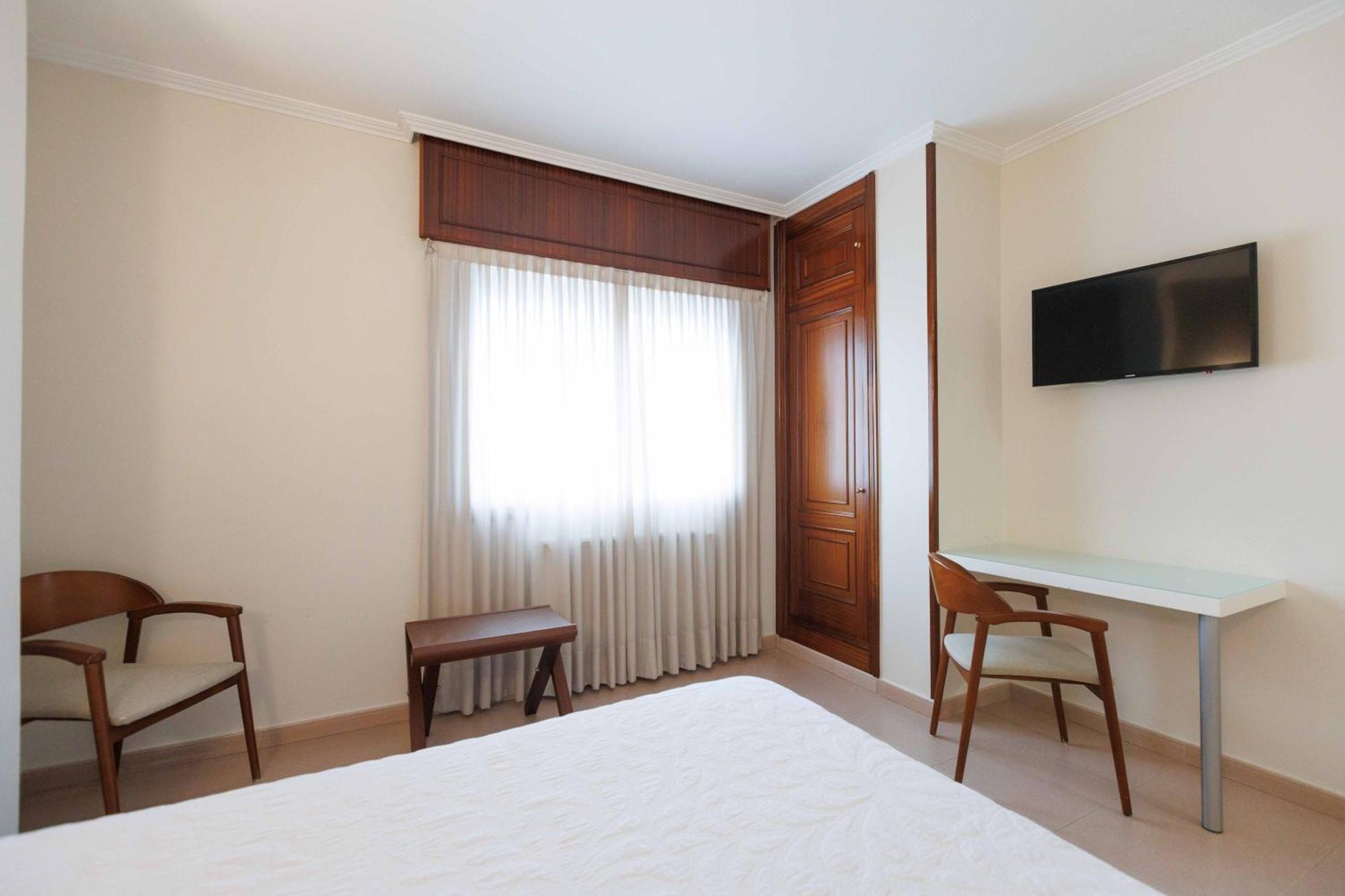 Hotel O Cruceiro Caldas De Reis Ngoại thất bức ảnh